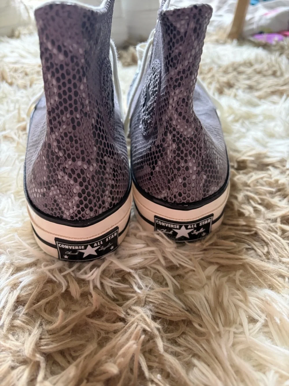 Converse Chuck 70 High 'Faux Snakeskin' in a Mauve Stone colorway size 8.5 - Picture 2 of 7